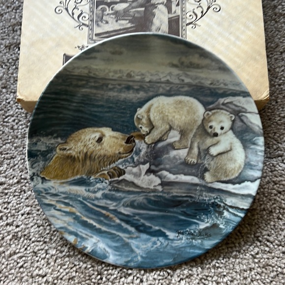 Vintage Edwin M Knowles China Co “A Tender Coaxing” plate 8.5 inches - Picture 1 of 6